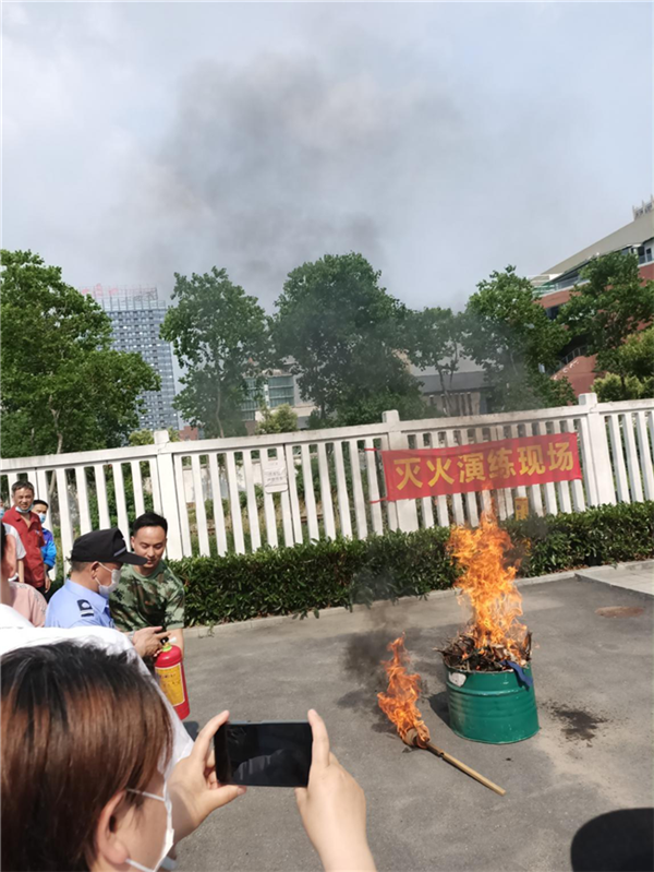 尊龙集团 (中国区)官方网站